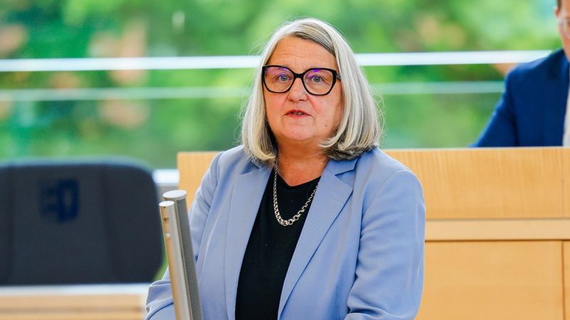 German officials condemn store owner who declared Jews banned from entry to protest Israel